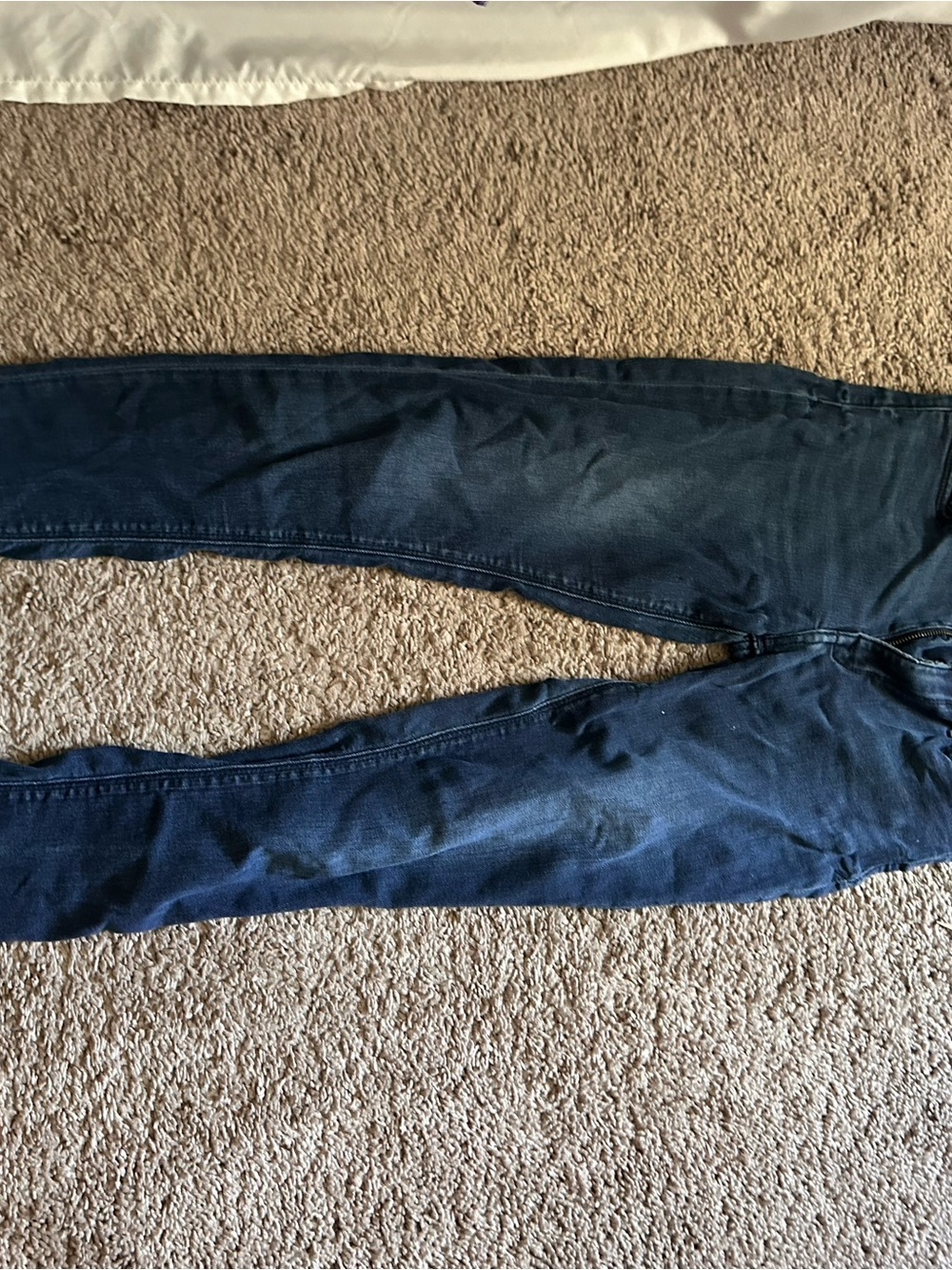 Express Women's Skinny Jeans in Dark Blue Wash